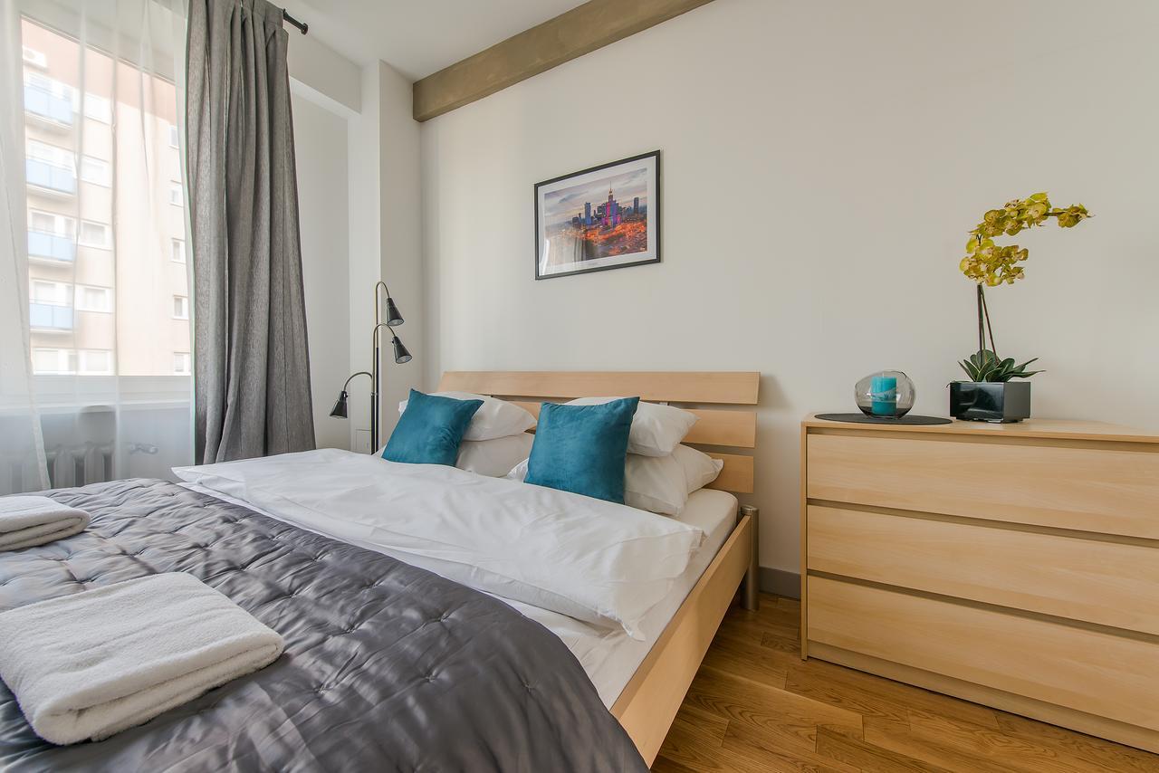 Chmielna 73 P&O Serviced Apartments Warsaw Exterior photo